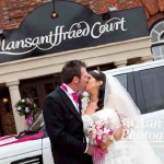 wedding-car-hire_couple_kiss