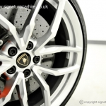 signature-car-hire-lamborghini-huracan-alloy-wheels