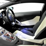 signature-car-hire-lamborghini-aventador-interior