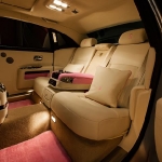 rolls-royce-ghost-pink-edition-interior