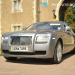 rolls_royce_ghost_with_hotel_entrance_front
