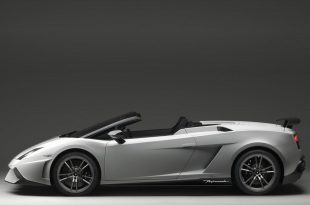 LP570-4 Performante Side View