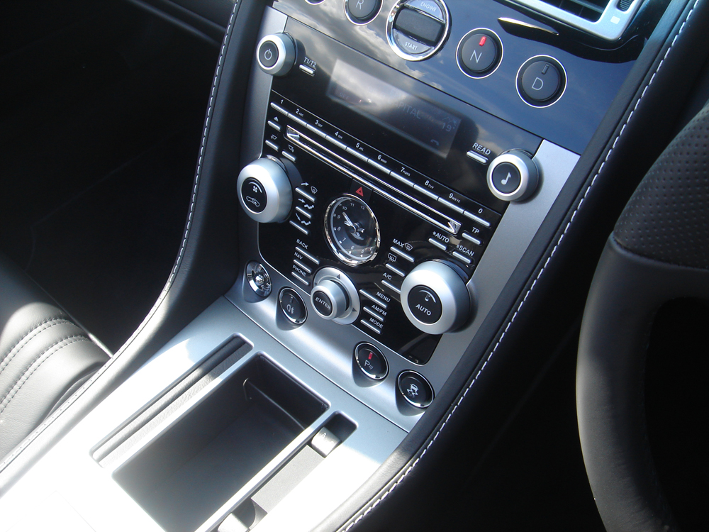 aston-roadster-n420-control panel