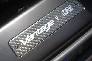 aston-roadster-n420-name-plate