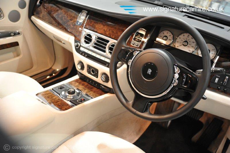 RollsRoyce  Everything about RollsRoyce cars  Parkers