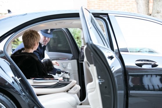 Signature’s Airport Pick Up And Drop Off Service